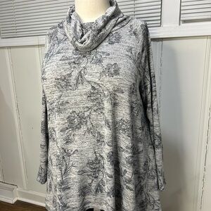 Actine 18/20W Gray Floral Cowl Neck Tunic Top
